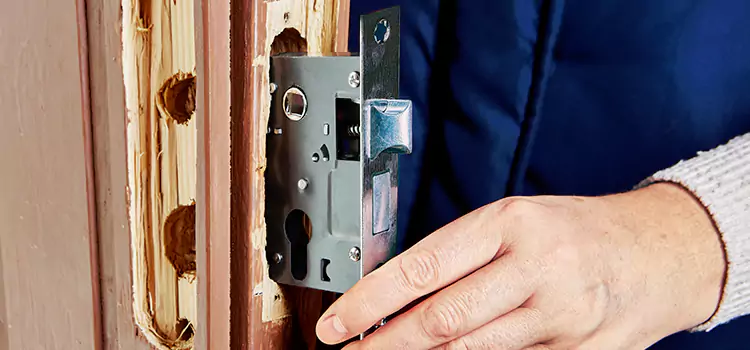 Garage Door Lock Replacement Sanford